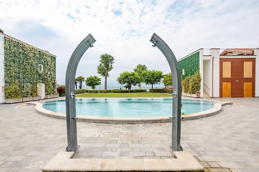 Apartment Gardalandluxuryapartment Pool & Free Parking Ronchi  Italy