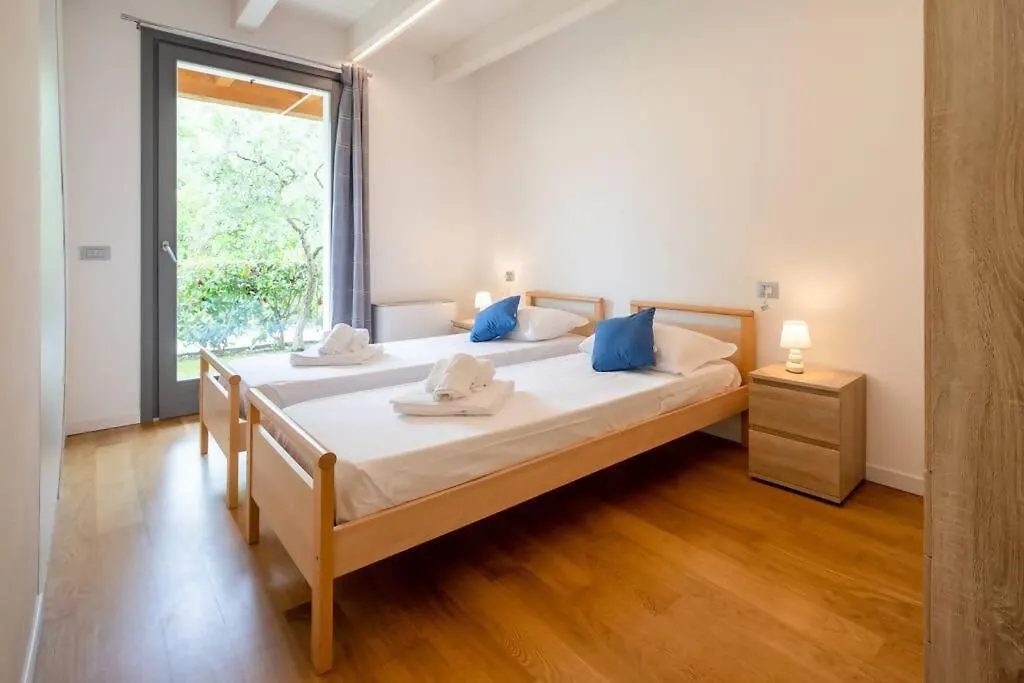 Gardalandluxuryapartment Pool & Free Parking Ronchi  Ronchi (Veneto)