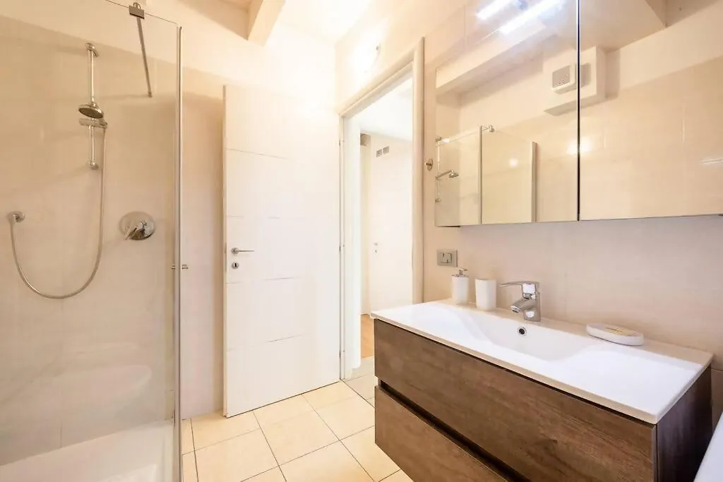 Gardalandluxuryapartment Pool & Free Parking Ronchi