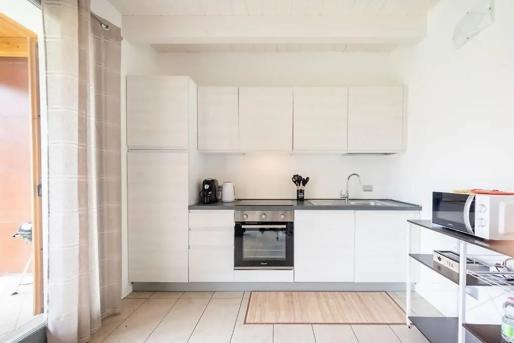 Apartment Gardalandluxuryapartment Pool & Free Parking Ronchi
