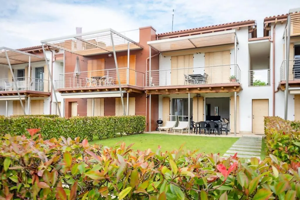 Apartment Gardalandluxuryapartment Pool & Free Parking Ronchi